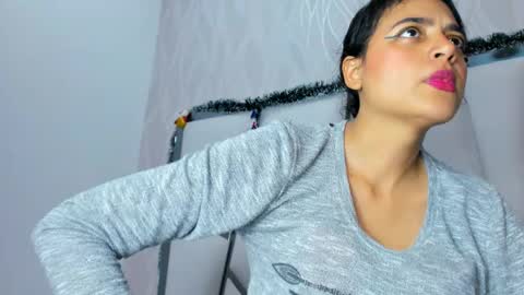 Snapshot of thalia888_ chatting on 14, 12, 2025 thalia888_ online show from 14, 12, 2025