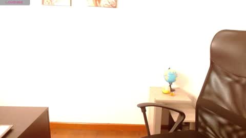   online show from 11, 3, 2025