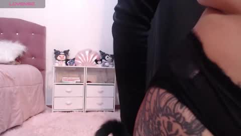   online show from 23, 9, 2025