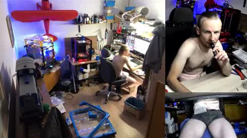 Snapshot of the0archon chatting on 22, 11, 2025 Michal online show from 22, 11, 2025