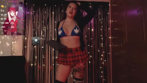 Snapshot of the_crazy_latina chatting on 6, 2, 2025 Giovanna online show from 6, 2, 2025