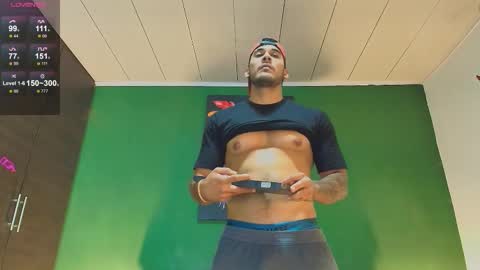 SCOTT  THEO  KAMERON  GENDERSON online show from 31, 10, 2025