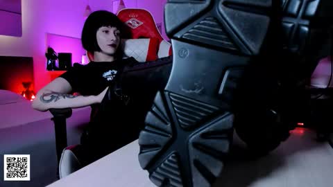 Snapshot of the_inamorata chatting on 8, 9, 2025 Goddess Misha online show from 8, 9, 2025