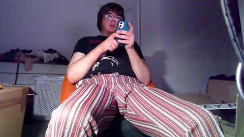 the_vintage_voyeur online show from 19, 9, 2025