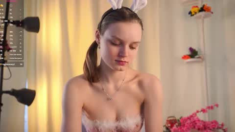 Snapshot of theadrewett chatting on 16, 10, 2025 Emma online show from 16, 10, 2025