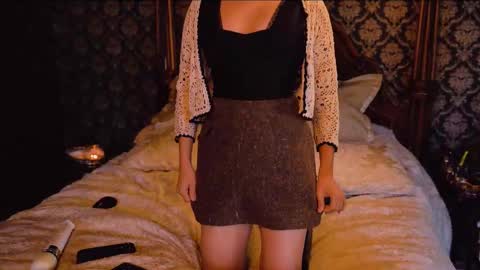 Joan online show from 26, 11, 2025