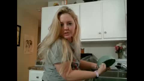 Kassandra Grant online show from 15, 11, 2025