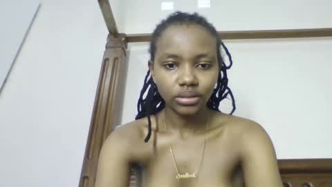 Snapshot of theequinn chatting on 12, 11, 2025 theequinn online show from 12, 11, 2025