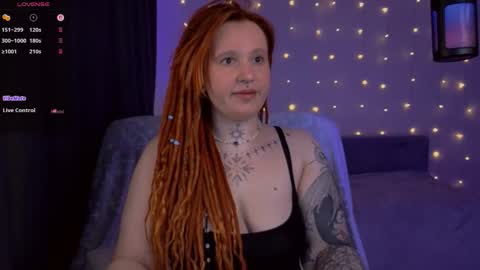 Snapshot of thefullredmoon chatting on 25, 3, 2026 Moon online show from 25, 3, 2026