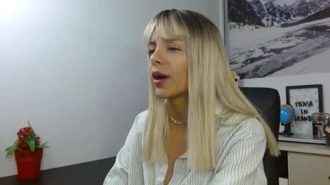 Peyton online show from 4, 11, 2025