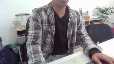 Snapshot of thehardcock2025 chatting on 19, 1, 2025 thehardcock2025 online show from 19, 1, 2025