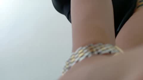 Snapshot of theislandgirl chatting on 27, 9, 2025 Lily Marie online show from 27, 9, 2025