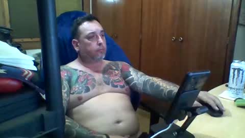 Snapshot of thekier chatting on 28, 2, 2025 thekier online show from 28, 2, 2025