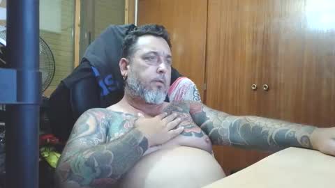 Snapshot of thekier chatting on 19, 11, 2025 thekier online show from 19, 11, 2025