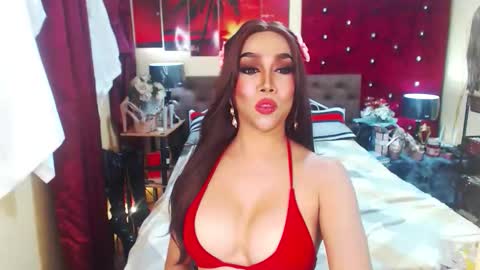 Snapshot of thelustqueen chatting on 12, 9, 2025 thelustqueen online show from 12, 9, 2025