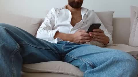 TheMonarchGoat online show from 13, 9, 2025