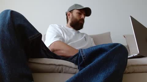 TheMonarchGoat online show from 2, 10, 2025