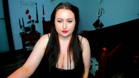Snapshot of thenaughtygf chatting on 25, 10, 2025 thenaughtygf online show from 25, 10, 2025
