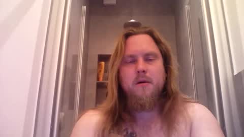 thenewdude1992 online show from 31, 10, 2025