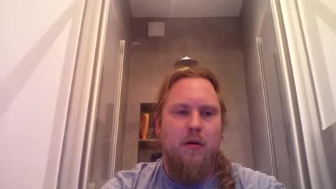 Snapshot of thenewdude1992 chatting on 7, 1, 2026 thenewdude1992 online show from 7, 1, 2026