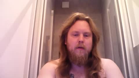 Snapshot of thenewdude1992 chatting on 14, 2, 2026 thenewdude1992 online show from 14, 2, 2026