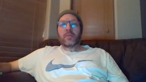 Snapshot of theo6974z chatting on 4, 3, 2025 theo6974z online show from 4, 3, 2025