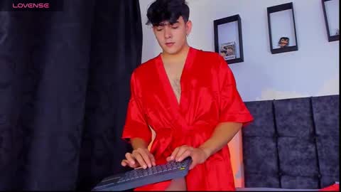 Snapshot of theo_nox chatting on 18, 10, 2025 theo_nox online show from 18, 10, 2025