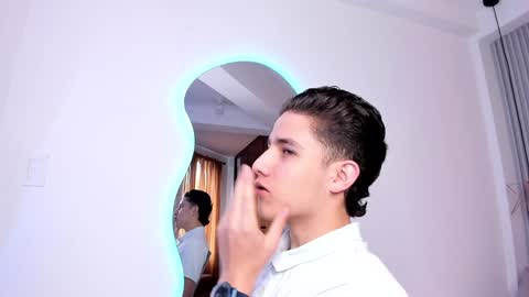 Snapshot of theohawke_ chatting on 3, 1, 2025 THEO- MATEO online show from 3, 1, 2025