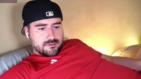 Snapshot of theoravi chatting on 23, 11, 2025 Theo Ravi online show from 23, 11, 2025