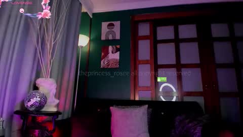 Snapshot of theprincess_rosee chatting on 10, 9, 2025 Rosie online show from 10, 9, 2025