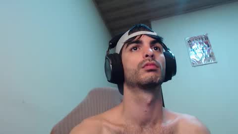 Santiago Enrique online show from 12, 11, 2025