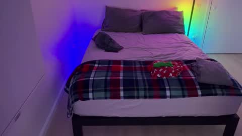 therealdylansdick online show from 12, 11, 2025