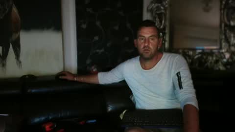 therealkurva4u online show from 20, 2, 2025