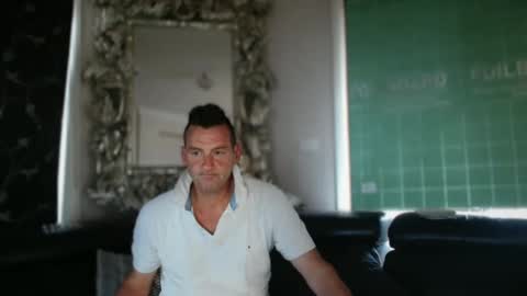 therealkurva4u online show from 9, 3, 2025