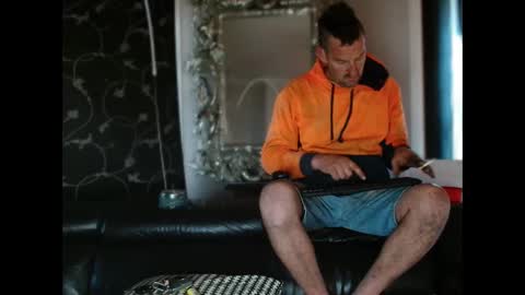 therealkurva4u online show from 9, 10, 2025