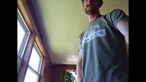 Snapshot of therizzler_1_of_1 chatting on 5, 10, 2025 therizzler_1_of_1 online show from 5, 10, 2025