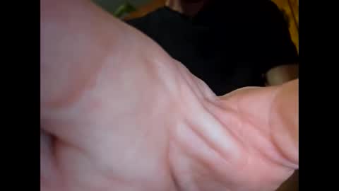 Snapshot of therizzler_1_of_1 chatting on 7, 11, 2025 therizzler_1_of_1 online show from 7, 11, 2025