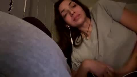 Snapshot of thesirengirl chatting on 27, 10, 2025 thesirengirl online show from 27, 10, 2025