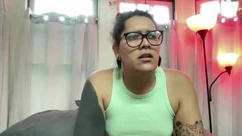 Snapshot of thethiccilakeshow chatting on 7, 10, 2025 thethiccilakeshow online show from 7, 10, 2025