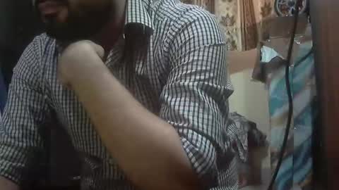 Snapshot of theultimateboss chatting on 27, 10, 2025 theultimateboss online show from 27, 10, 2025