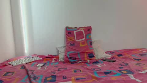 Snapshot of thiago__diaz chatting on 18, 10, 2025 Thiago Diaz online show from 18, 10, 2025