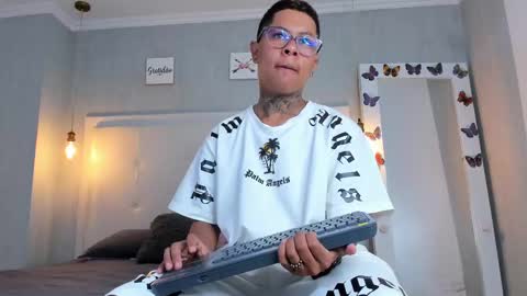 Snapshot of thiago_box chatting on 9, 3, 2025 Thiago online show from 9, 3, 2025