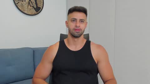 thiago_driussi online show from 3, 12, 2024
