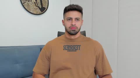 thiago_driussi online show from 10, 12, 2024