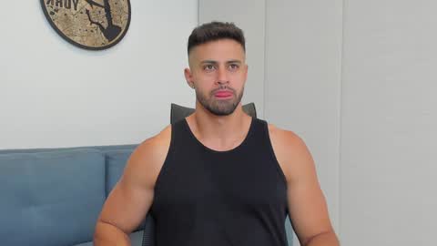 thiago_driussi online show from 14, 12, 2024