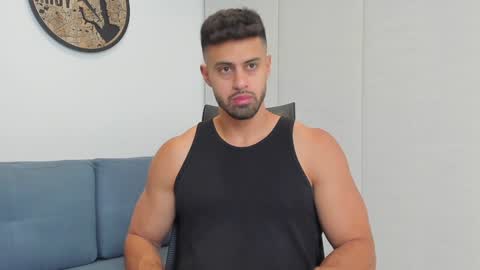 thiago_driussi online show from 16, 12, 2024