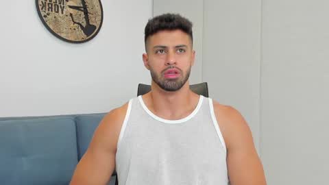thiago_driussi online show from 20, 12, 2024