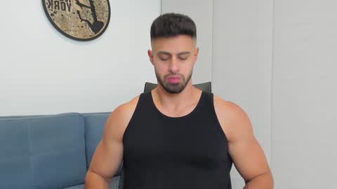thiago_driussi online show from 23, 12, 2024