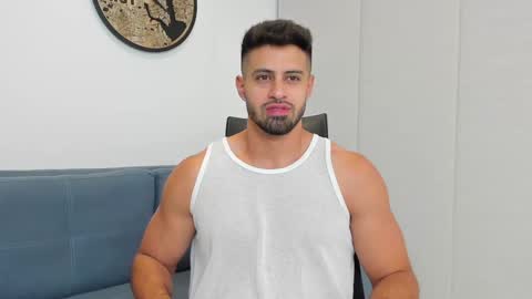 thiago_driussi online show from 28, 12, 2024