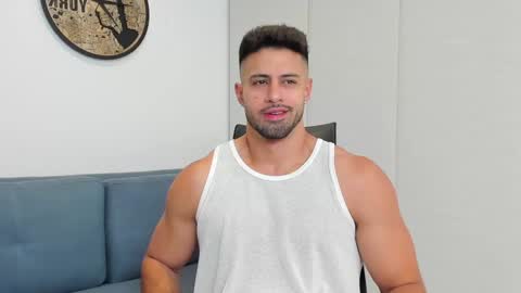 thiago_driussi online show from 3, 1, 2025